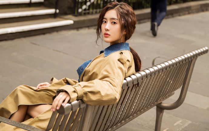 普京视察俄罗斯最大钢铁厂